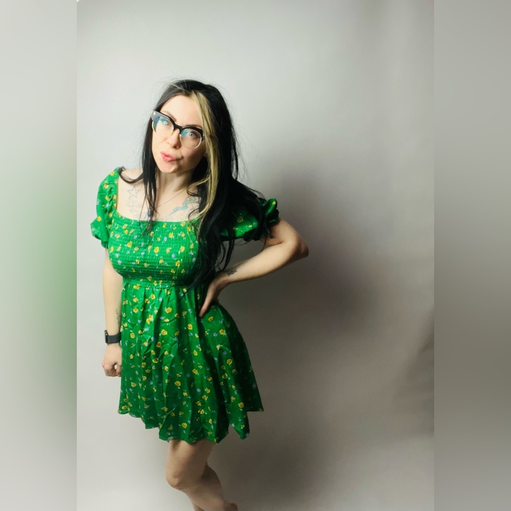 Green prairie girl dress size medium